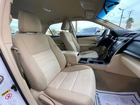 Used 2016 Toyota Camry LE image 13
