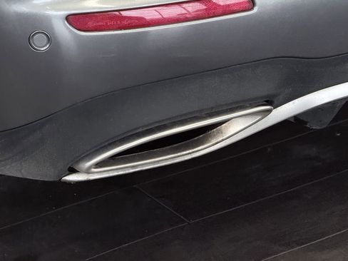 Used 2018 Mercedes-Benz E 400 4MATIC Wagon image 19