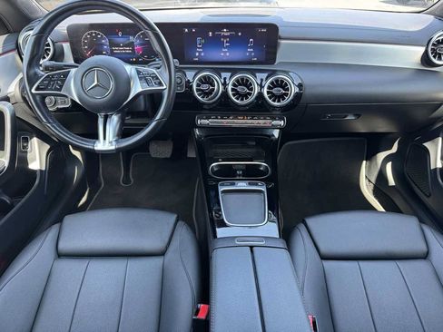 Used 2025 Mercedes-Benz CLA 250 4MATIC image 21
