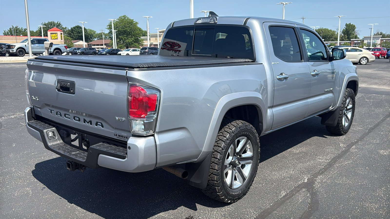 Used 2019 Toyota Tacoma Limited AWD/4WD image 7