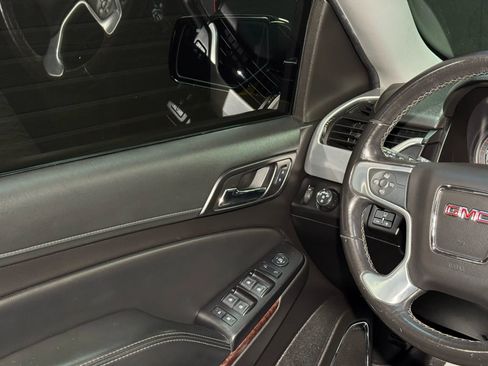 Used 2016 GMC Yukon SLE w/ HD Trailering Package image 32