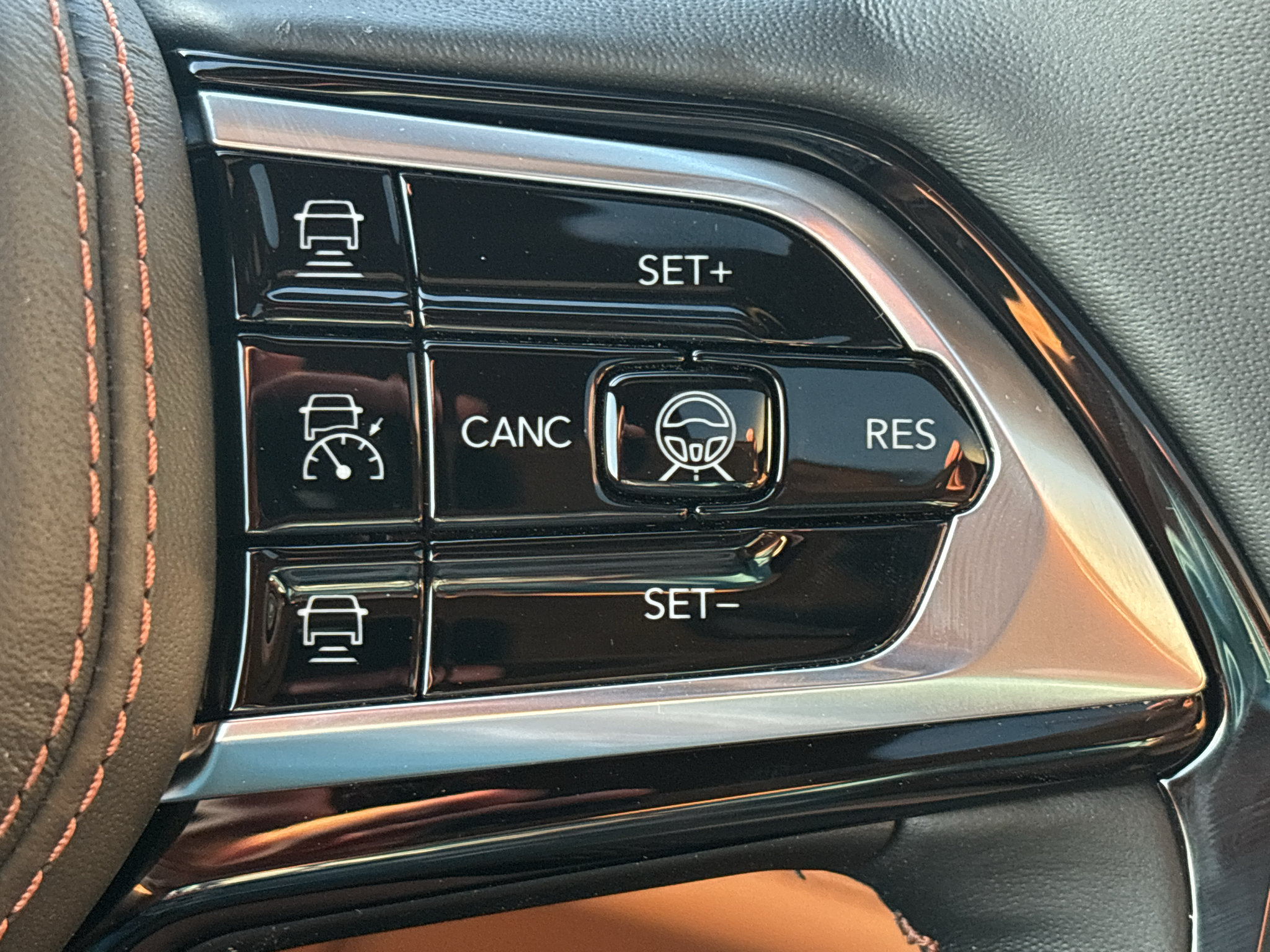 New 2027 Jeep Grand Cherokee Summit AWD/4WD image 15