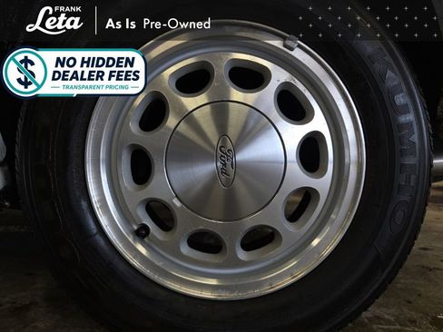 Used 1988 Ford Mustang LX RWD image 13