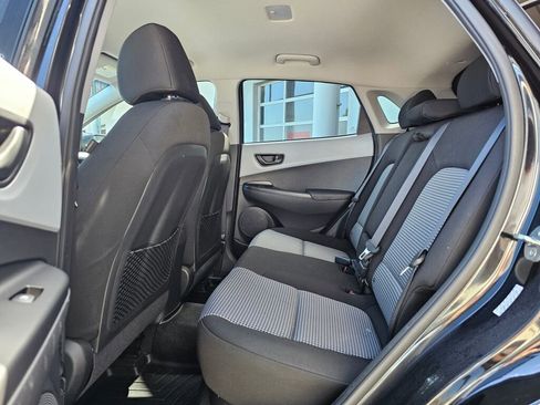 Used 2021 Hyundai Kona SEL AWD/4WD image 17