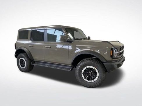 New 2025 Ford Bronco Outer Banks w/ Sasquatch Package image 40