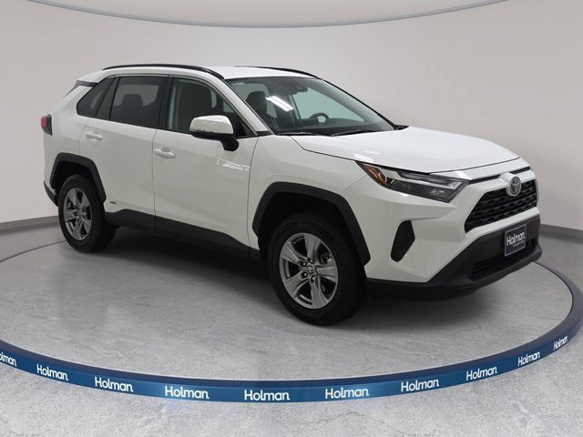 Certified 2025 Toyota RAV4 XLE AWD/4WD image 3