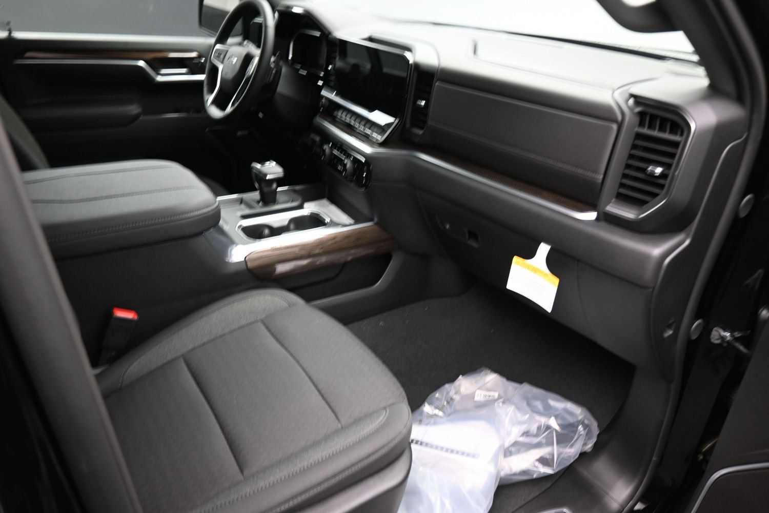 New 2026 Chevrolet Silverado 1500 RST w/ Safety Package AWD/4WD image 23