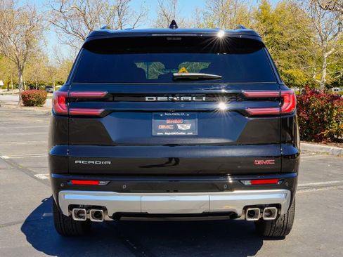 New 2026 GMC Acadia Denali w/ Super Cruise Package FWD image 8