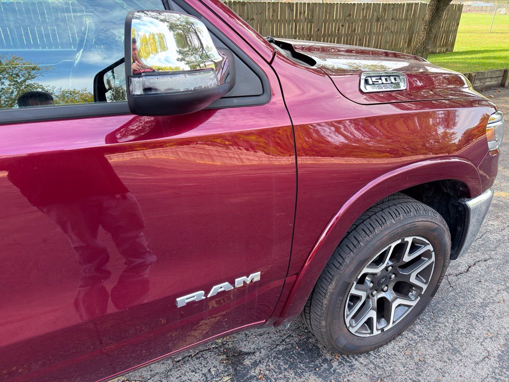 Used 2025 RAM 1500 Laramie AWD/4WD image 12