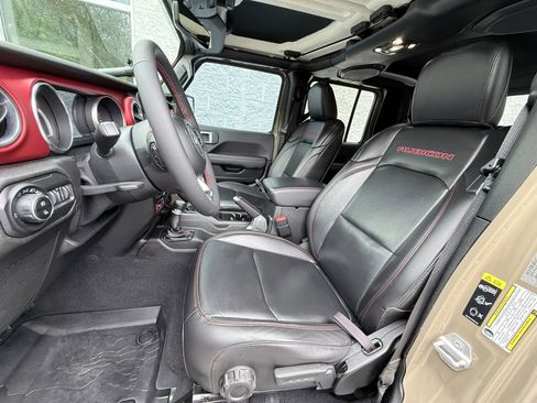 Used 2020 Jeep Gladiator Rubicon AWD/4WD image 11