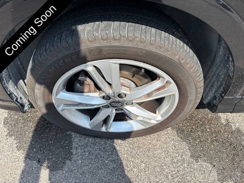Used 2020 Audi Q3 2.0T Premium w/ Convenience Package AWD/4WD image 29