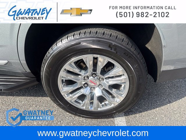 Used 2025 GMC Yukon Denali AWD/4WD image 10