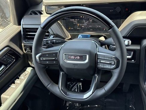 New 2026 GMC Yukon XL AT4 w/ AT4 Premium Plus Package AWD/4WD image 8