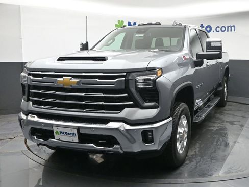 New 2026 Chevrolet Silverado 2500 LTZ w/ LTZ Convenience Package AWD/4WD image 23