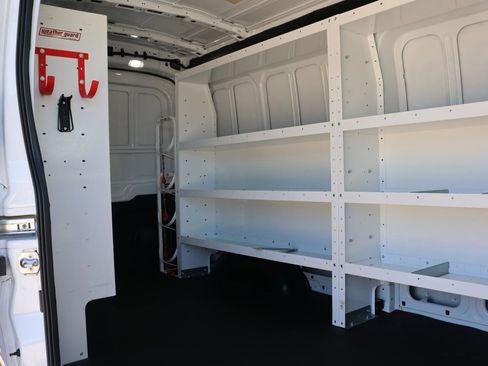 Used 2020 Ford Transit 250 Medium Roof image 15