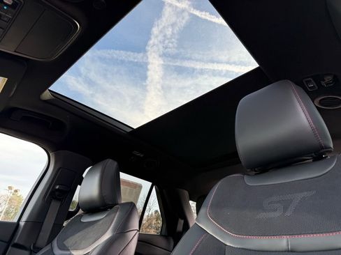 New 2026 Ford Explorer ST w/ Sun And Sound Package image 7