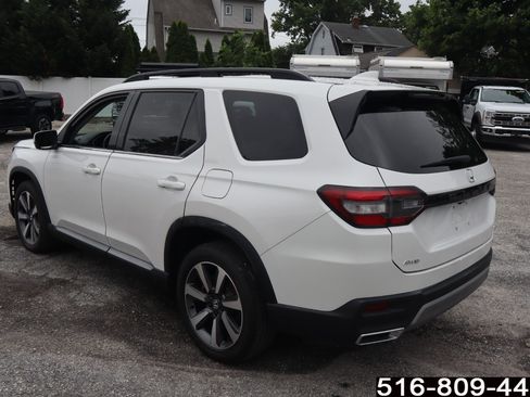 Used 2023 Honda Pilot Elite image 7
