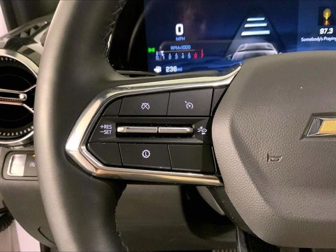 Used 2026 Chevrolet Equinox LT FWD image 18