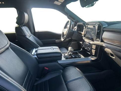 Used 2024 Ford F150 Platinum image 17