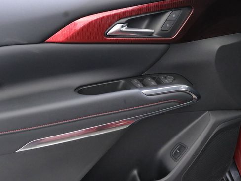 Used 2024 Chevrolet Traverse Z71 image 22