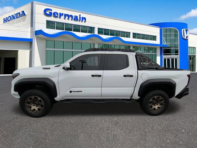Used 2025 Toyota Tacoma 4x4 Double Cab Hybrid image 8