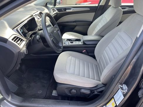 Used 2017 Ford Fusion S image 10