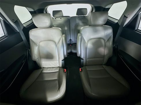 Used 2017 Hyundai Santa Fe Limited image 13