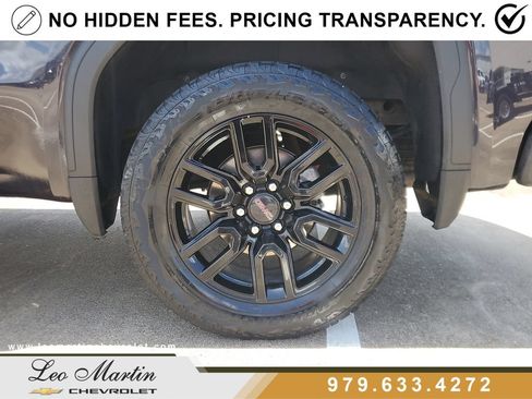 Used 2024 GMC Sierra 1500 Elevation w/ X31 Off-Road Package AWD/4WD image 7
