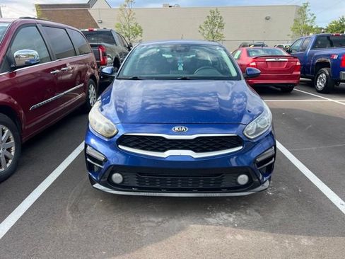 Used 2019 Kia Forte LXS FWD image 2