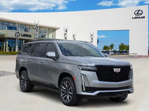 Used 2024 Cadillac Escalade Sport Platinum image 2