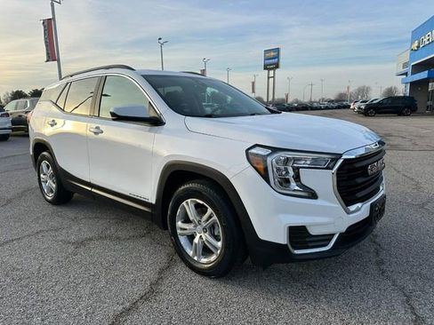 Certified 2024 GMC Terrain SLE w/ Driver Convenience Package image 8