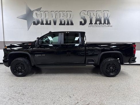 Used 2024 Chevrolet Silverado 2500 ZR2 w/ Technology Package image 5