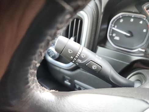 Used 2022 GMC Sierra 2500 SLE w/ SLE Value Package; image 21