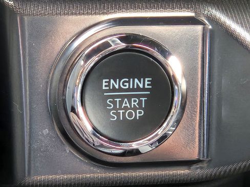 Certified 2025 Ford F150 Platinum AWD/4WD image 22