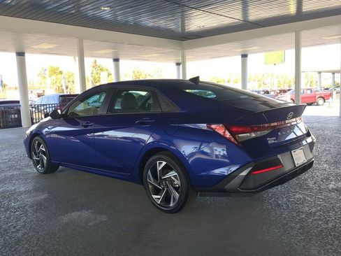 Used 2025 Hyundai Elantra Sport image 6