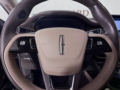 Certified 2022 Lincoln Corsair Reserve w/ Luxury Package FWD image 13
