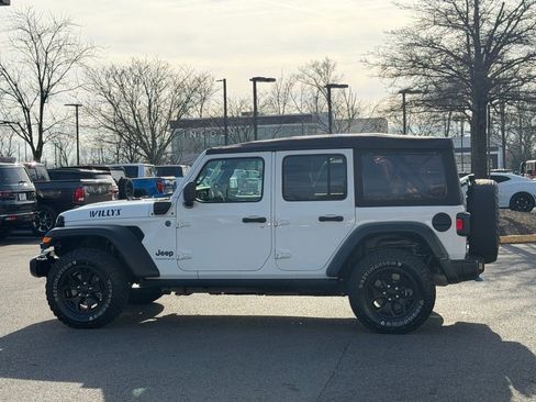 Used 2023 Jeep Wrangler Unlimited w/ Cold Weather Group image 10