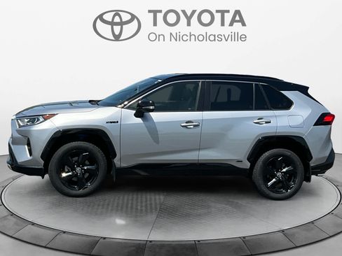 Used 2020 Toyota RAV4 XSE w/ XSE Grade Weather Package AWD/4WD image 2