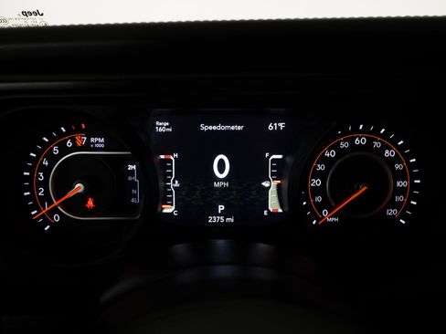 Used 2025 Jeep Gladiator Sport image 17