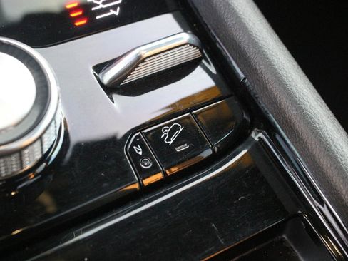 Used 2022 Jeep Grand Cherokee L Summit w/ Luxury Tech Group V image 31