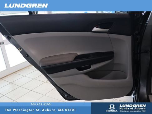 Used 2011 Honda Accord LX image 12