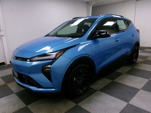 New 2027 Chevrolet Bolt RS w/ Technology Package FWD image 1