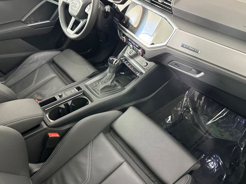 Used 2025 Audi Q3 2.0T Premium w/ Convenience Package image 15