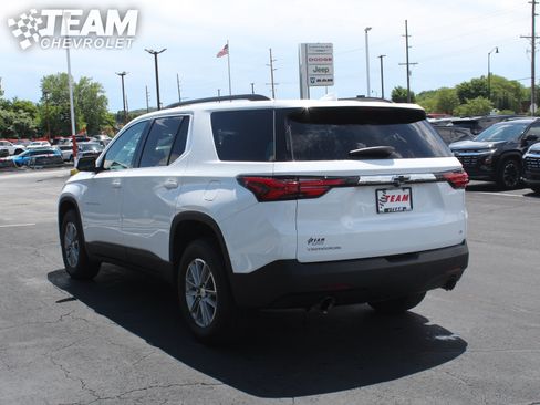 Used 2023 Chevrolet Traverse LT FWD image 6