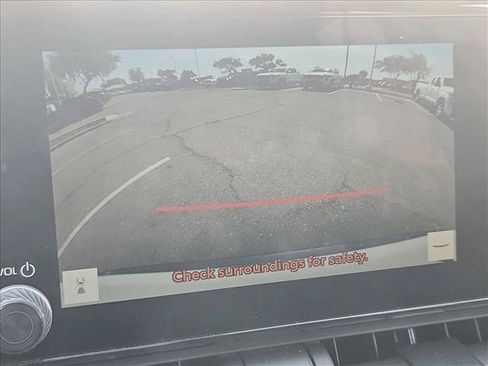Used 2025 Toyota RAV4 XLE FWD image 16