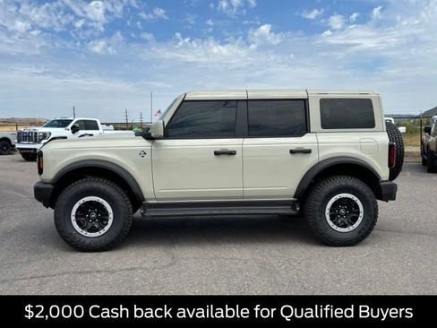 New 2026 Ford Bronco Outer Banks w/ Sasquatch Package AWD/4WD image 2
