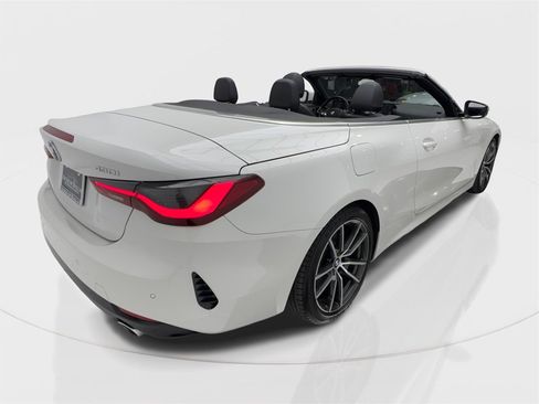 Used 2024 BMW 430i Convertible image 24
