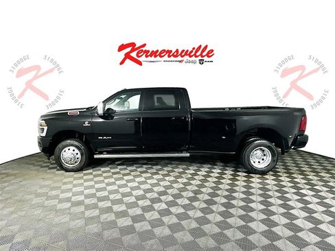 New 2025 RAM 3500 Laramie image 4