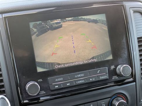 Used 2022 Nissan Titan SV RWD image 19
