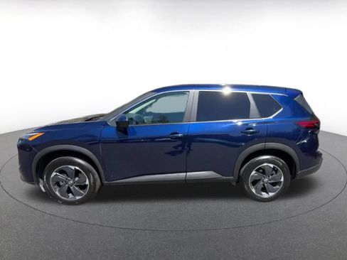 Used 2025 Nissan Rogue SV AWD/4WD image 9